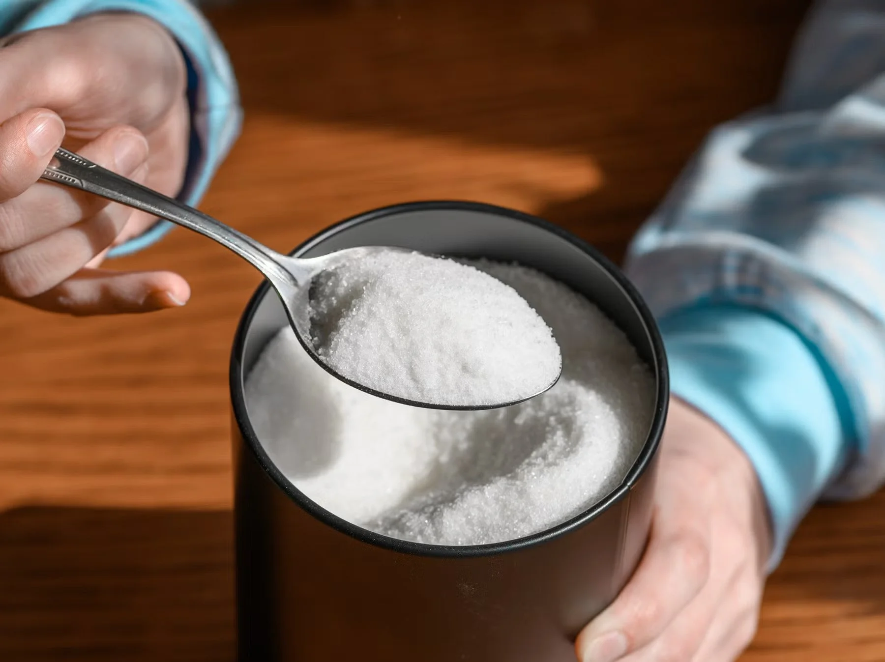 「砂糖不使用」は落とし穴？ 栄養士が警鐘を鳴らす「避けるべき甘味料」3選。ダイエットのつもりが逆効果になる理由とは。