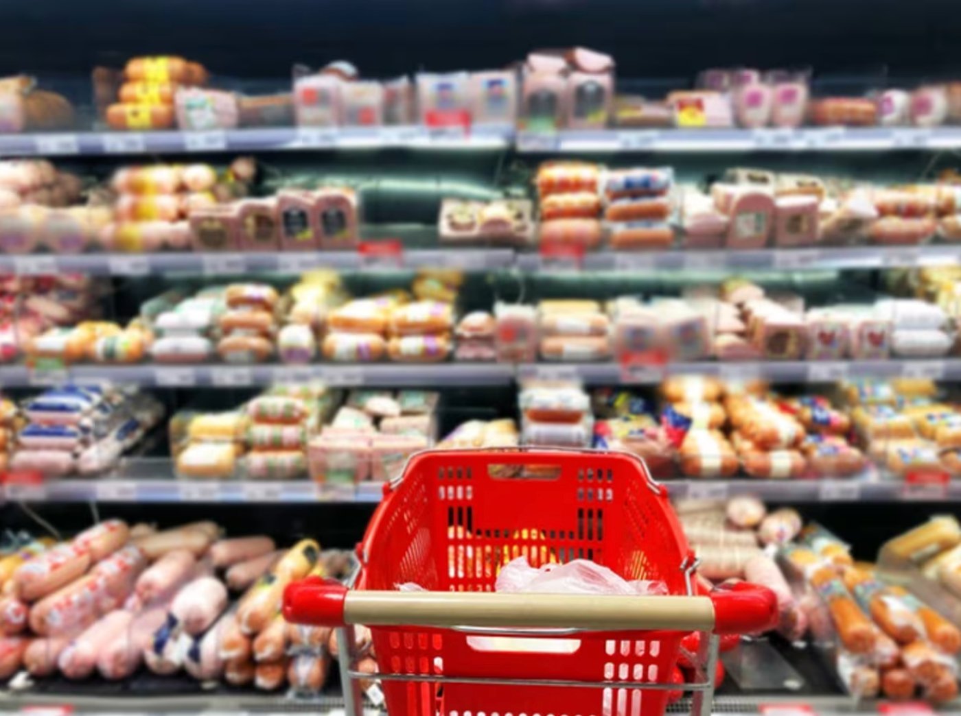 Conservantes alimentarios: un gran estudio asocia aditivos muy comunes con el riesgo de hipertensión
