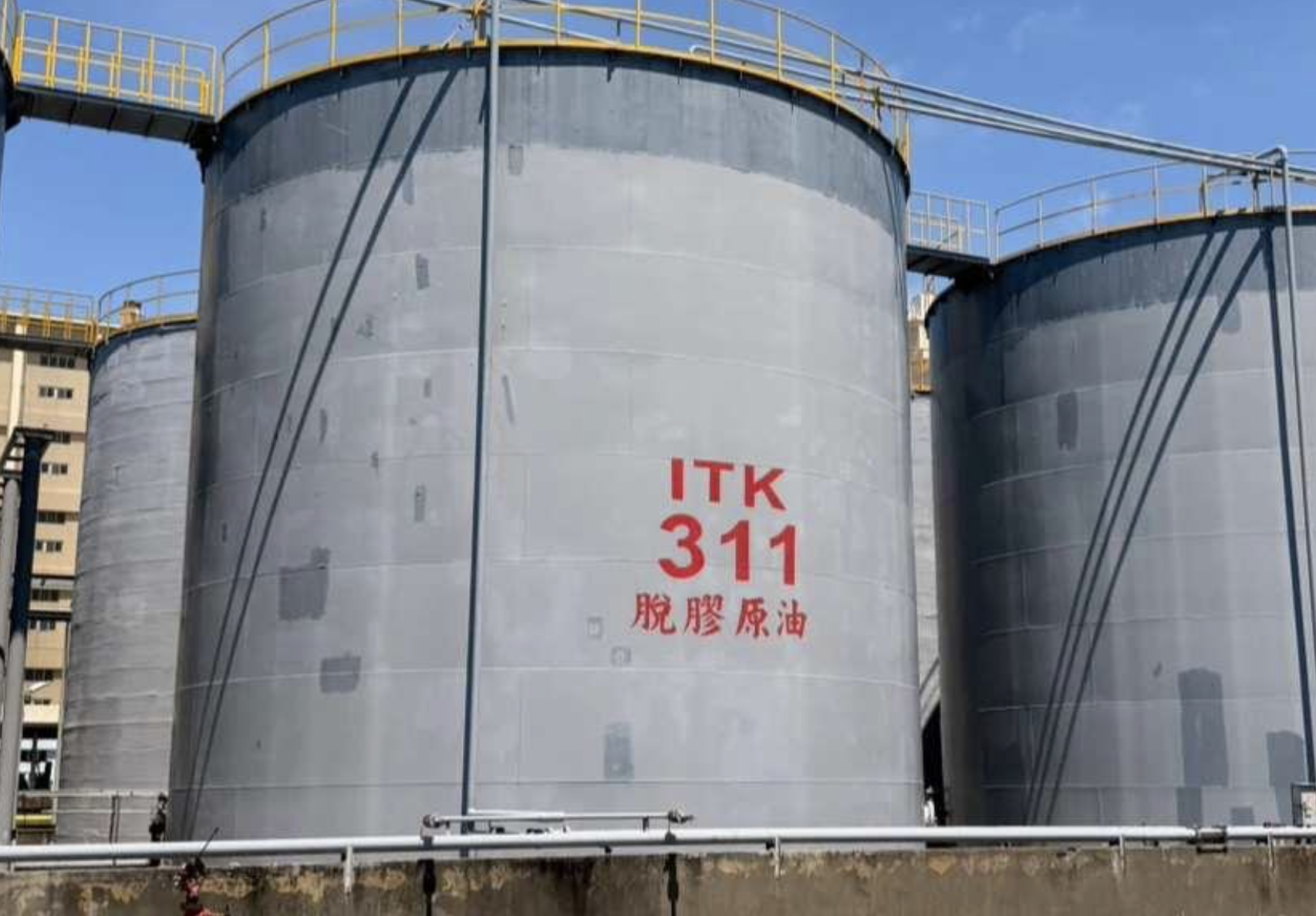 精煉油比較不健康嗎？從脫膠、脫酸到脫臭看懂製油技術