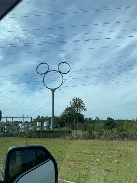  Even the powerlines in the area remind you of where you are. 