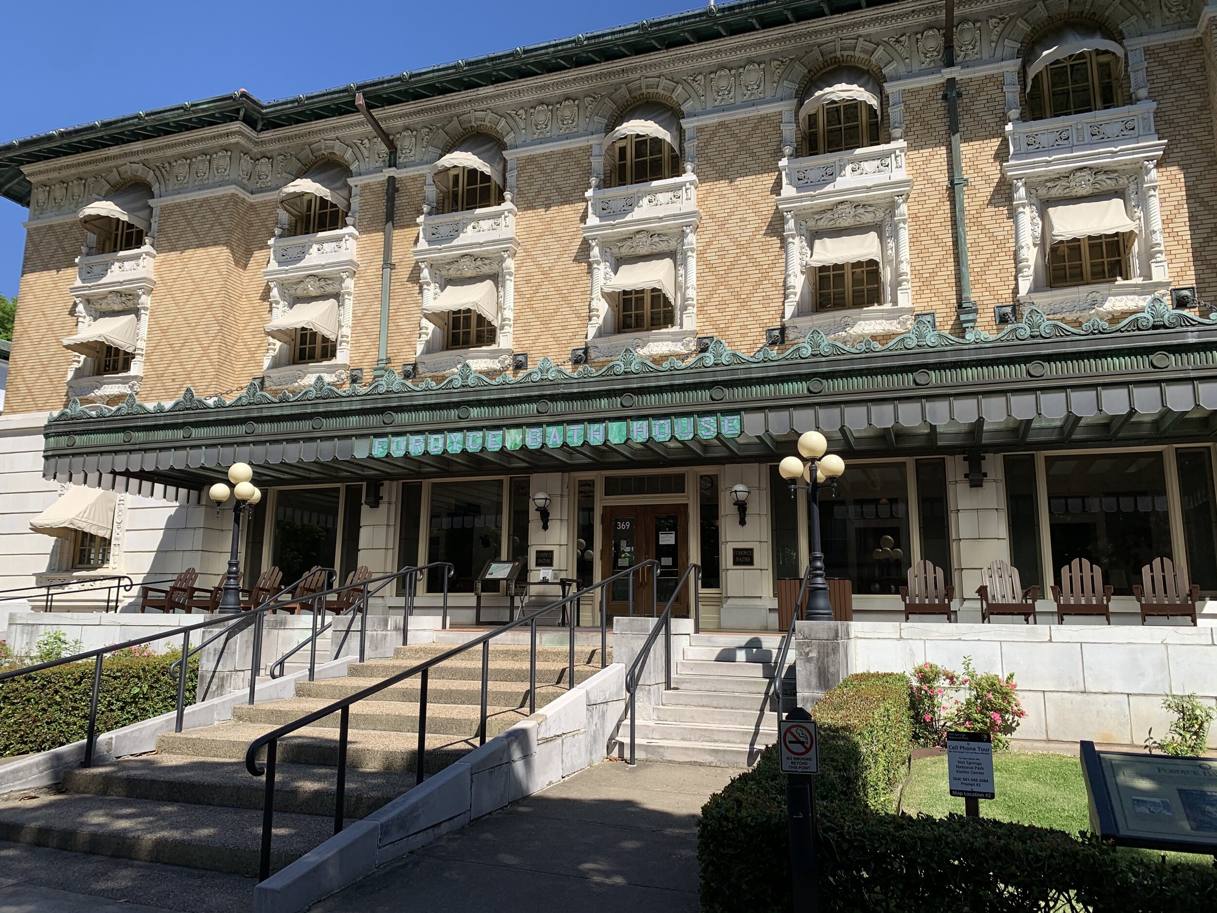  The Fordyce Bathhouse, built in 1912, became the first bathhouse on the Row to go out of business in the 1960s, but it has been extensively restored and is now a historically furnished museum, and functions as the park’s visitor center. Within the p