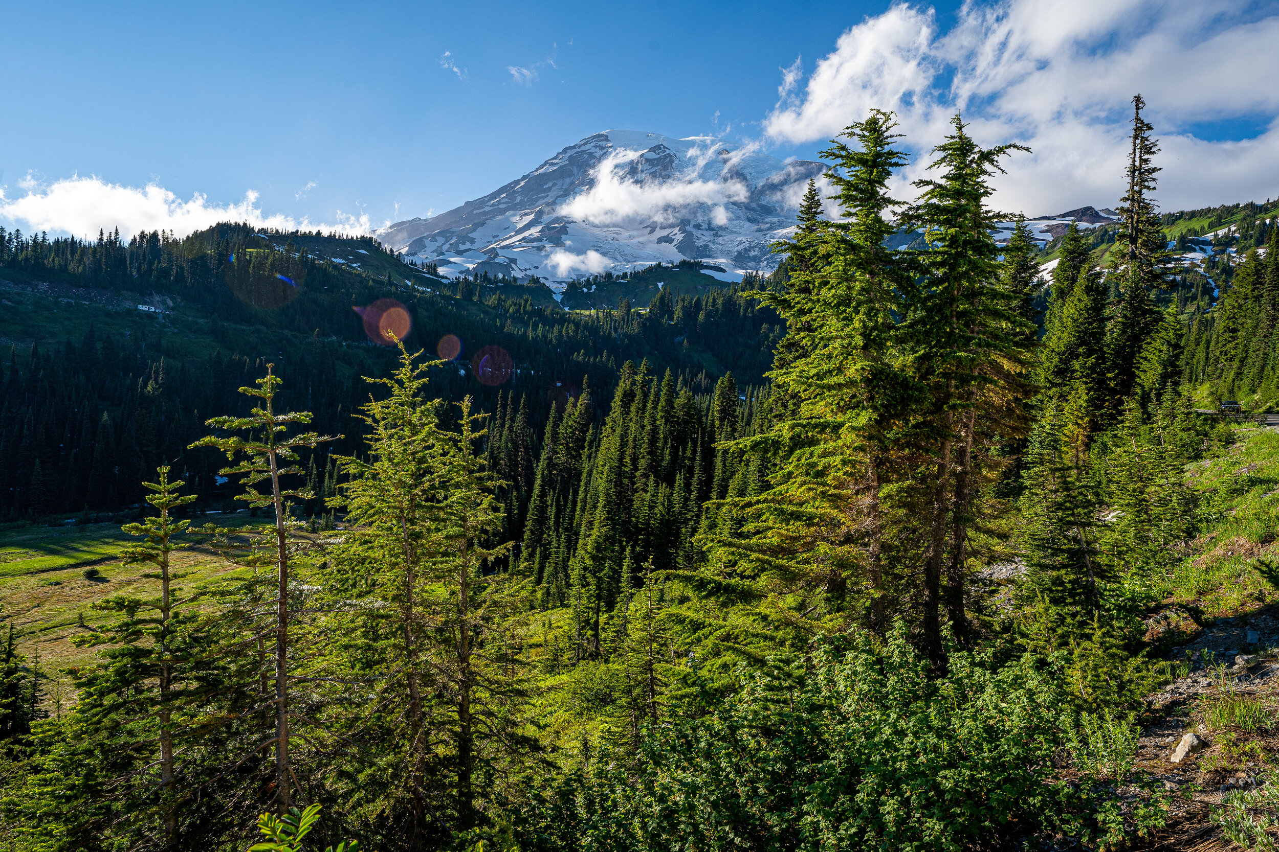  Although Mount Rainier hasn't erupted significantly in the past 500 years, it is potentially the most dangerous volcano in the Cascade Range because of its great height, frequent earthquakes, and active hydrothermal system. When Mt. Rainier erupts, 
