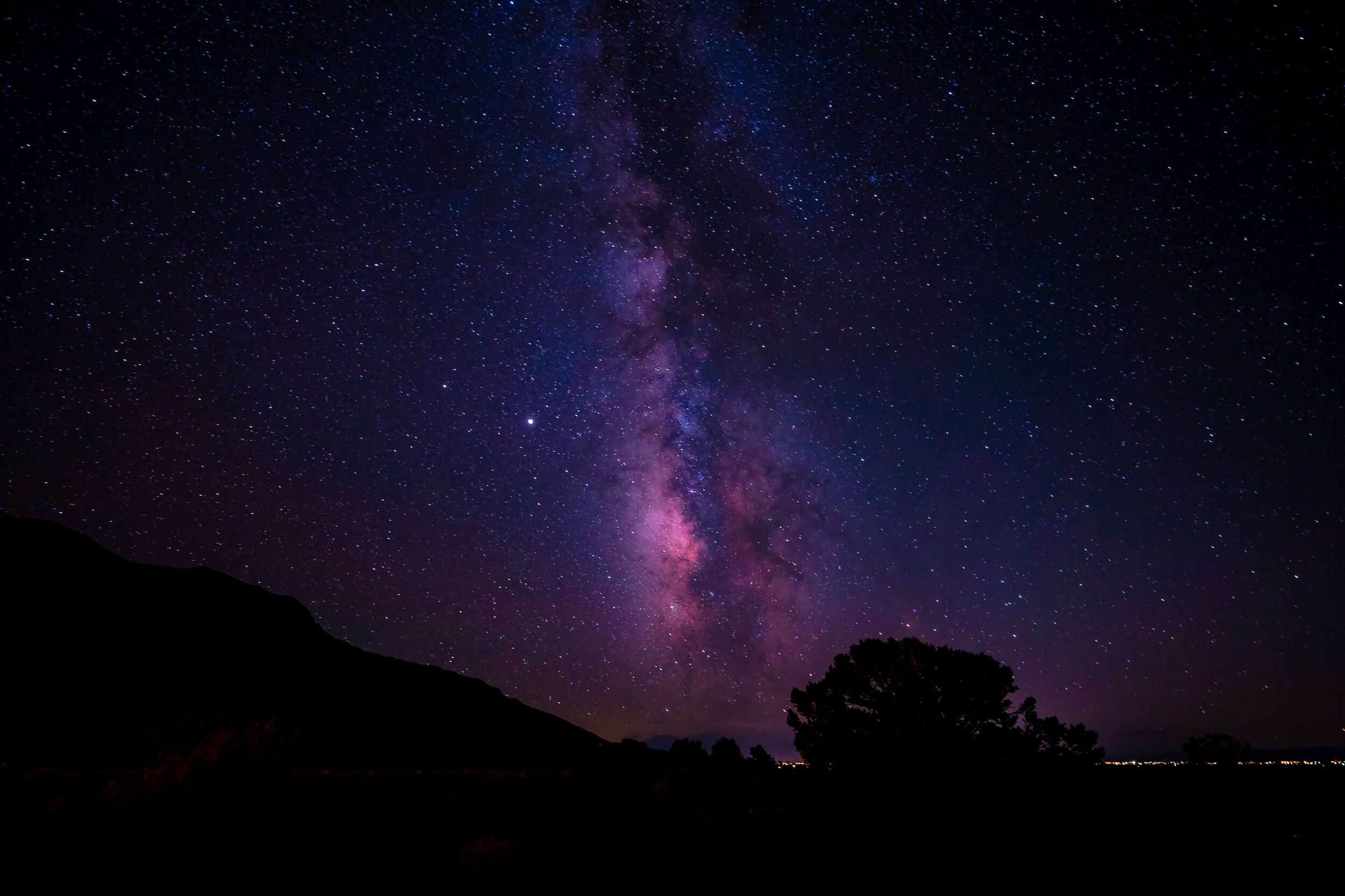  Great Sand Dunes NP is a certified International Dark Sky Park. This means that the park’s rare combination of dry air, little light pollution, and high elevation makes it perfect for viewing galaxies. Craig took advantage of the optimal photographi