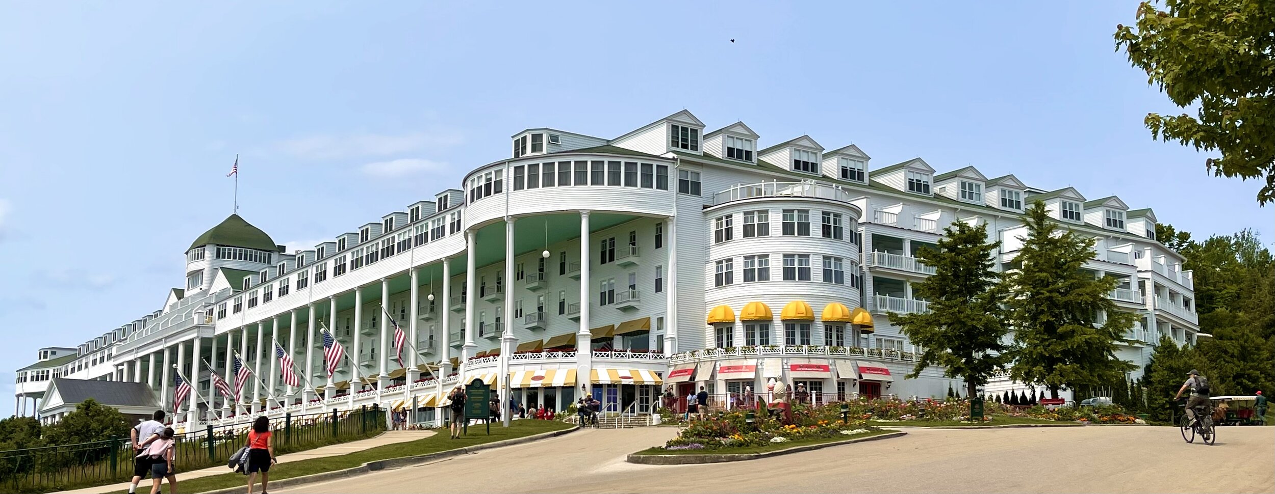  The Grand has 397 guest rooms, each individually and artfully decorated so that no two rooms are alike. The Grand also takes pride in having the longest porch in the world: 660 feet! And in case you didn't notice…that is Craig on his bicycle on the 
