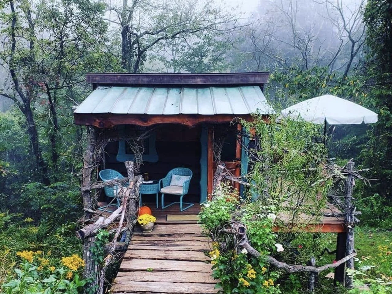 The Best Airbnbs in Asheville, From an Urban Treehouse To a Coffee Shop Loft [Matador Network]