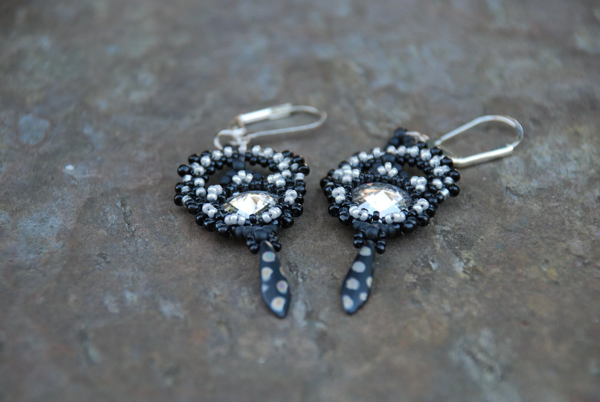 BW_earring.jpg