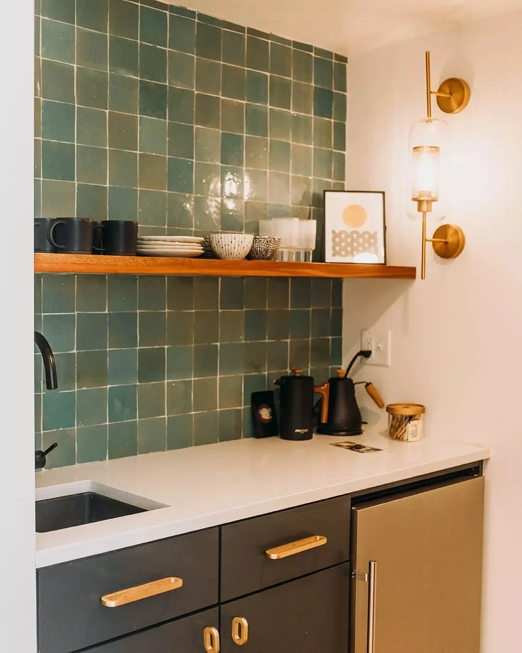 A space to pause, a cup to savor.
Let the calm energy of The Beatnik carry you through the day. 🌿☕️