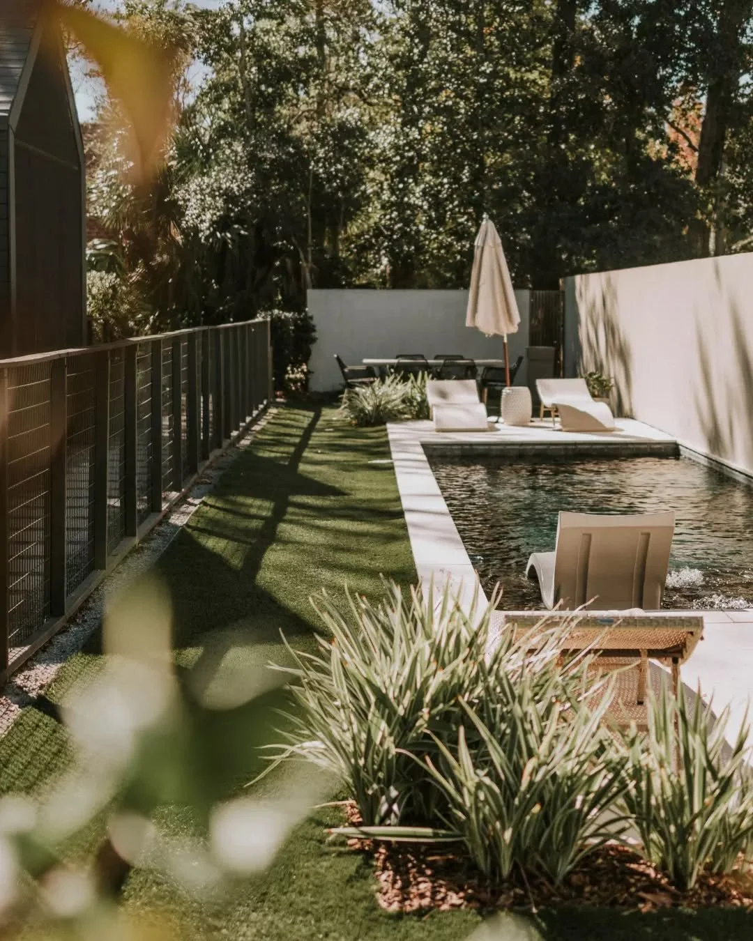 Your own little escape, just steps outside 🌿

Sun, water, and nowhere you need to be.