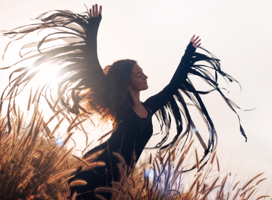 Episode #32  Talking about the BIG PICTURE of teens natural cycles: Expansion/Contraction/Rebirth