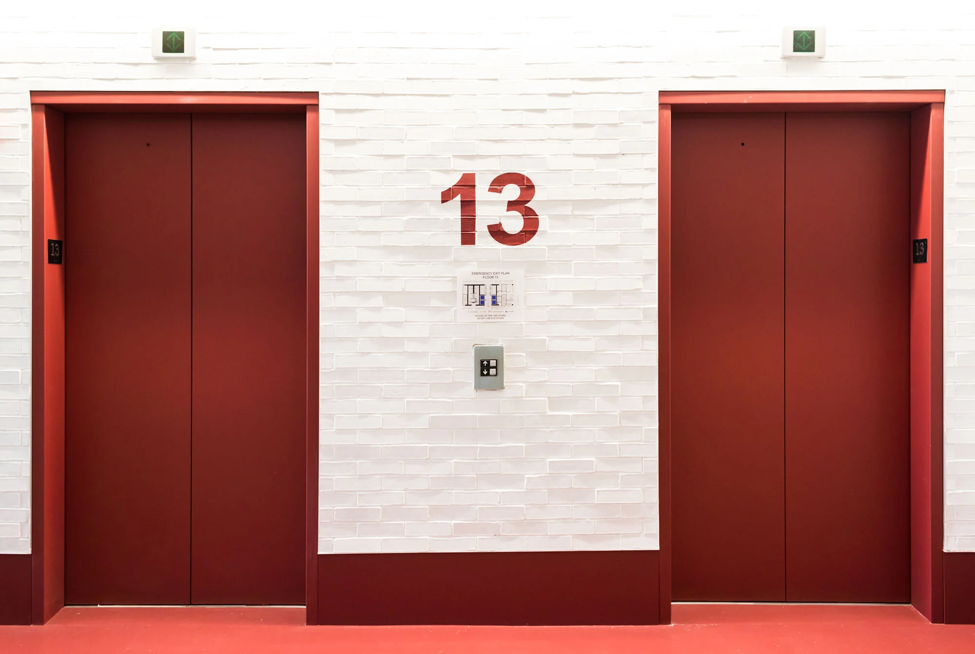13-elevatorlobby.jpg