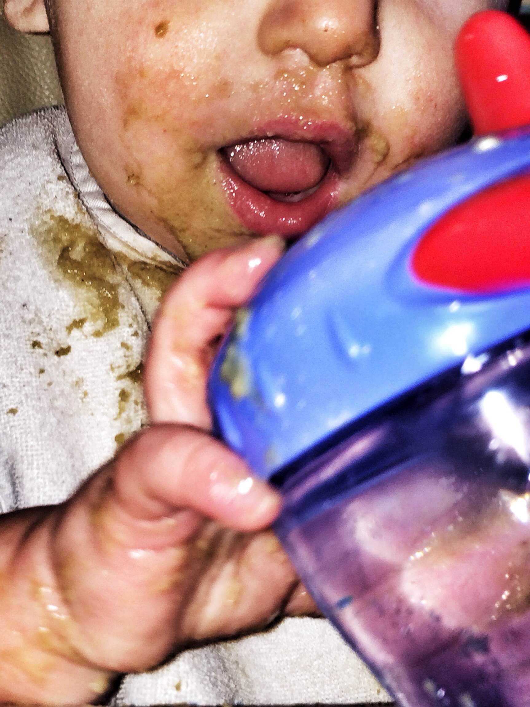 Messy Baby007.jpg