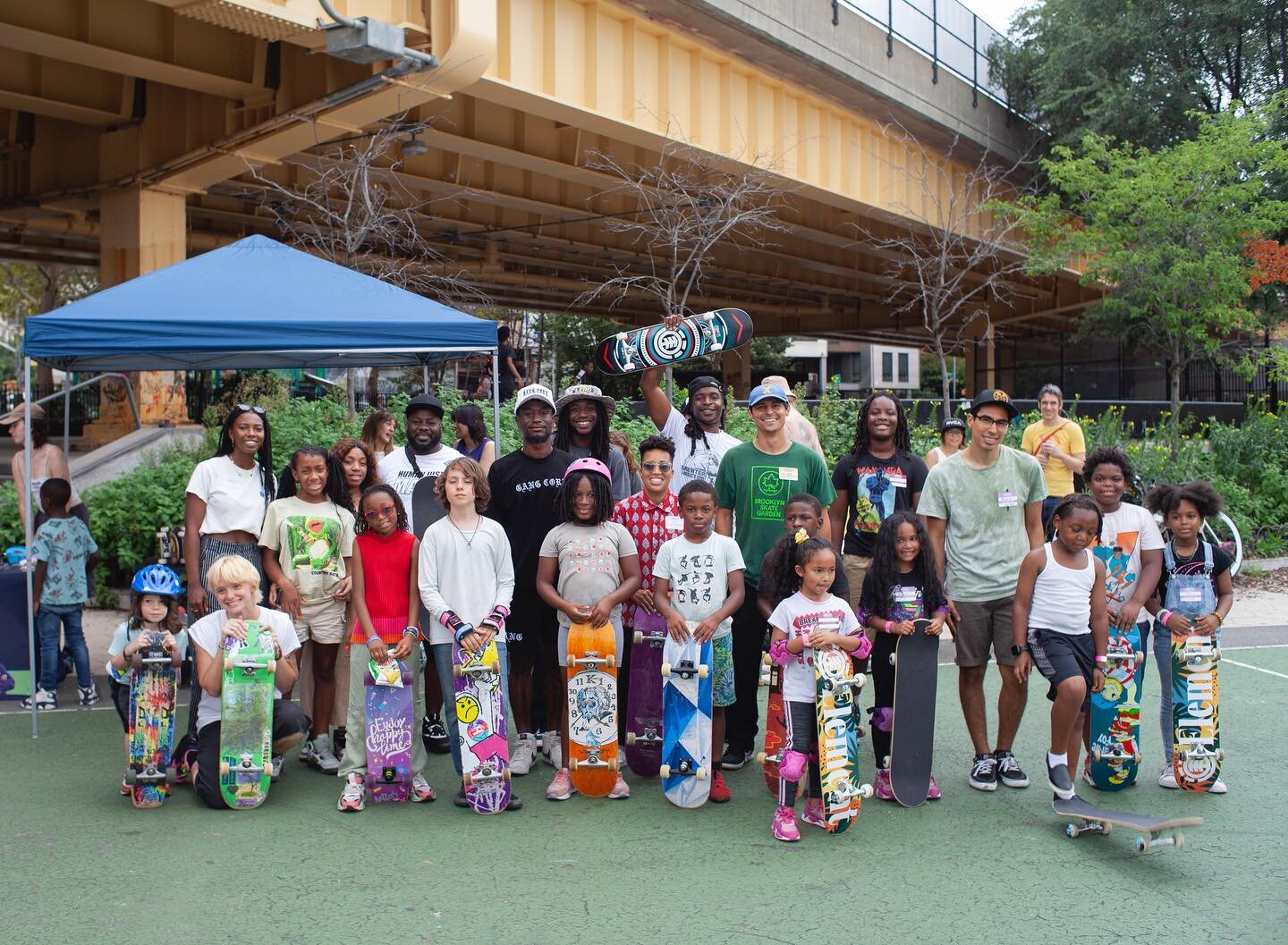 Today we want to shine light on community building. We had an amazing day on August 26th at Golconda Skate Park helping to organize the Summer Youth Skate Clinic! 🛹  for the kids!!!!

Big shoutout to the incredible City Council Member @cmcrystalhuds