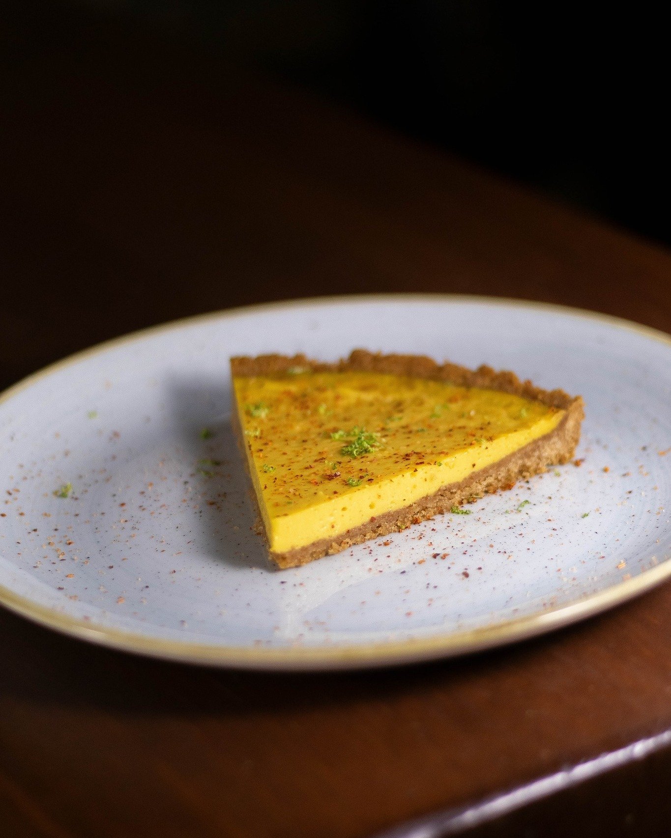 Finish things off on a high note with  our new mango-lime tart &amp; spiced chocolate souffl&eacute;. 🧁