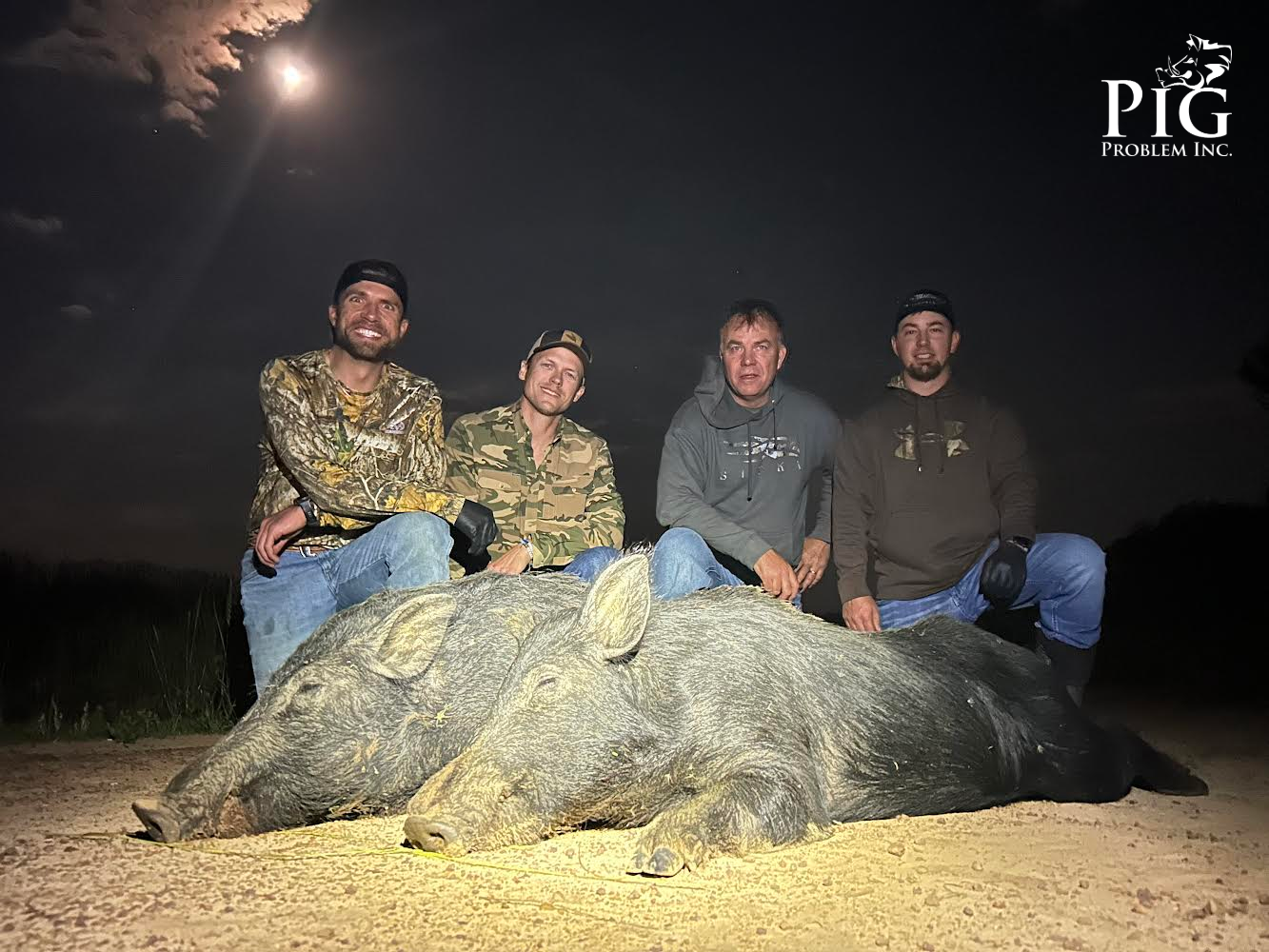 Full Moon Hog Hunting