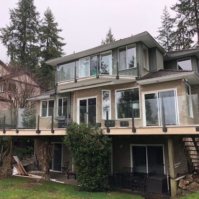 2 levels of awesome views.⠀⠀⠀⠀⠀⠀⠀⠀⠀
~10mm glass on 30 inch side-mount aluminum posts.⠀⠀⠀⠀⠀⠀⠀⠀⠀
.⠀⠀⠀⠀⠀⠀⠀⠀⠀
.⠀⠀⠀⠀⠀⠀⠀⠀⠀
.⠀⠀⠀⠀⠀⠀⠀⠀⠀
.⠀⠀⠀⠀⠀⠀⠀⠀⠀
. ⠀⠀⠀⠀⠀⠀⠀⠀⠀
#framelessglass⠀⠀⠀⠀⠀⠀⠀⠀⠀
#framelessrailing⠀⠀⠀⠀⠀⠀⠀⠀⠀
#seamlessrailing⠀⠀⠀⠀⠀⠀⠀⠀⠀
#seamlessglass⠀⠀⠀⠀⠀⠀⠀