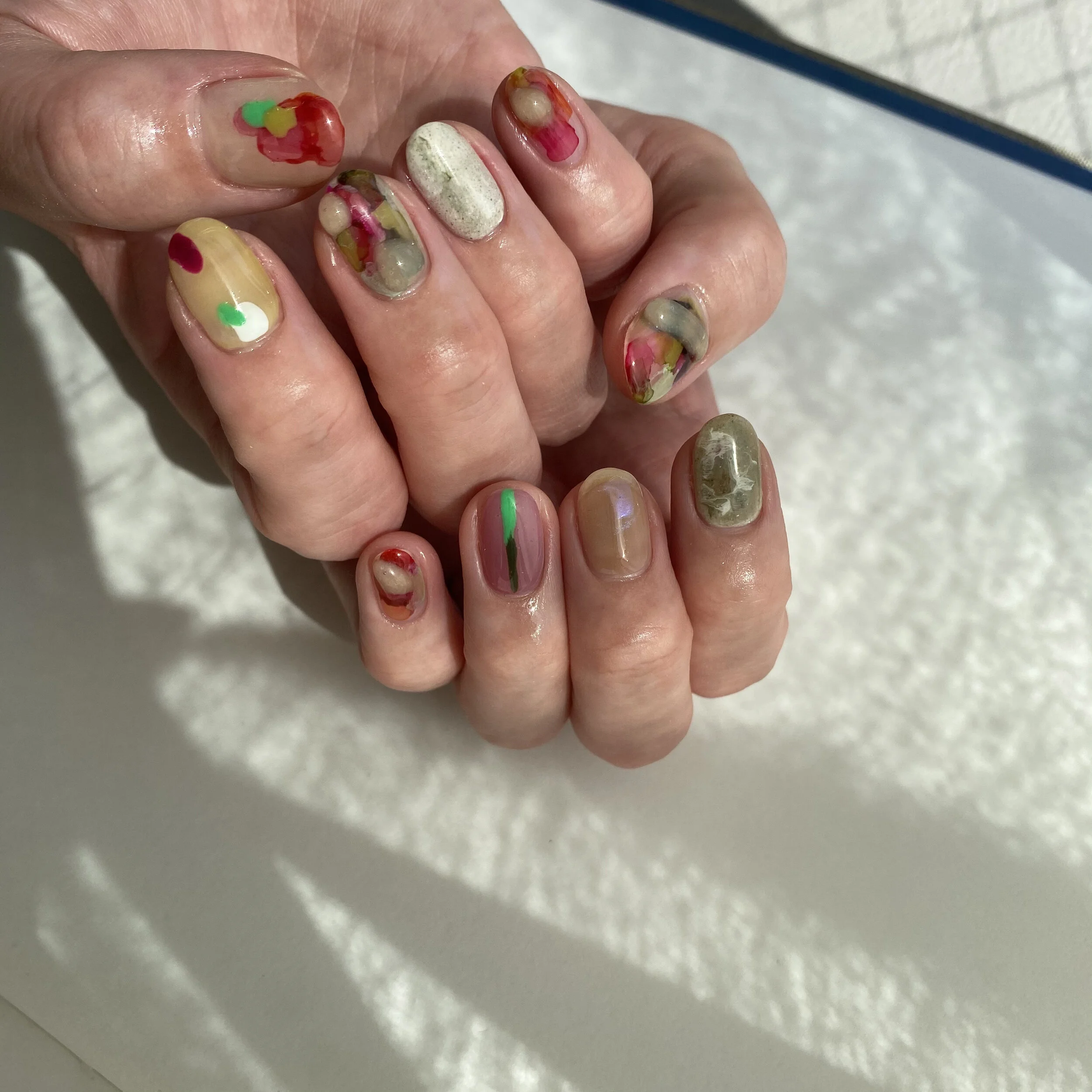 カラフルネイル