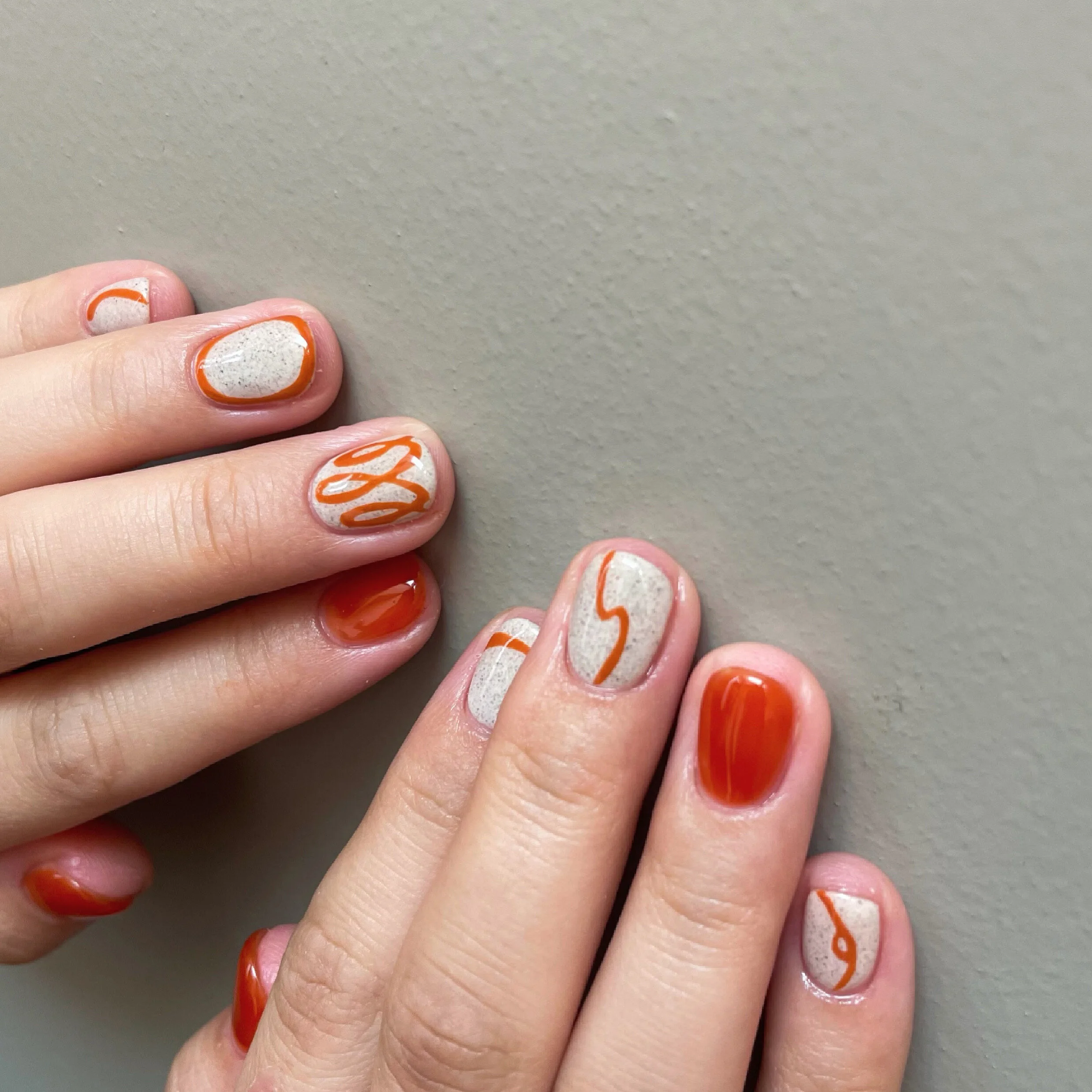 暖色カラーネイル