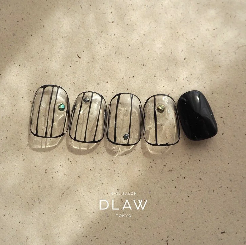 新作ネイルデザイン