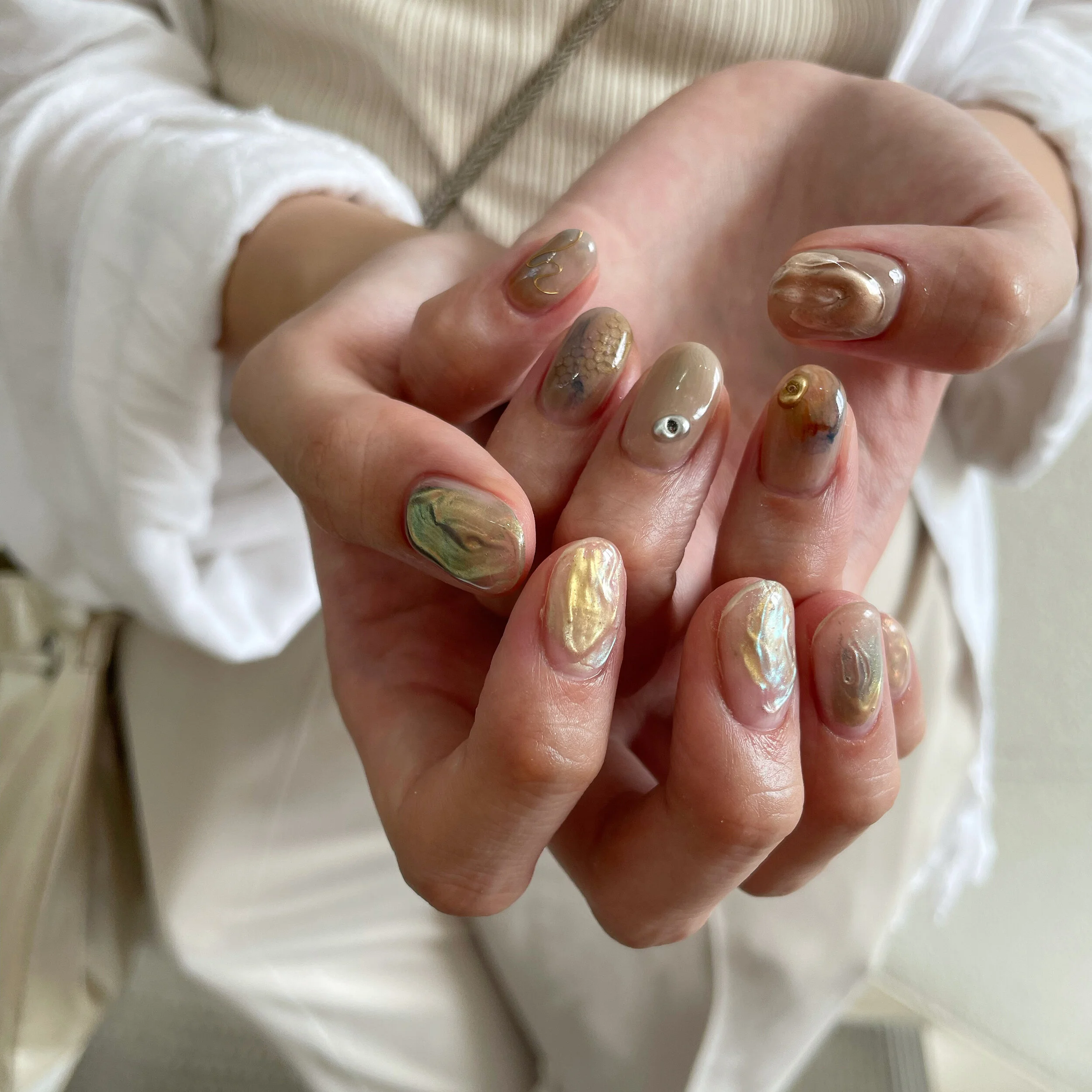 ゴールドデザインネイル