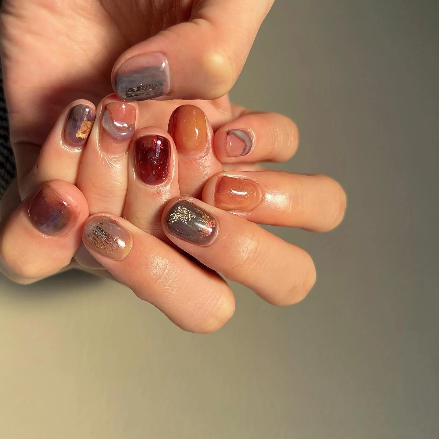 秋色とフェザーネイル