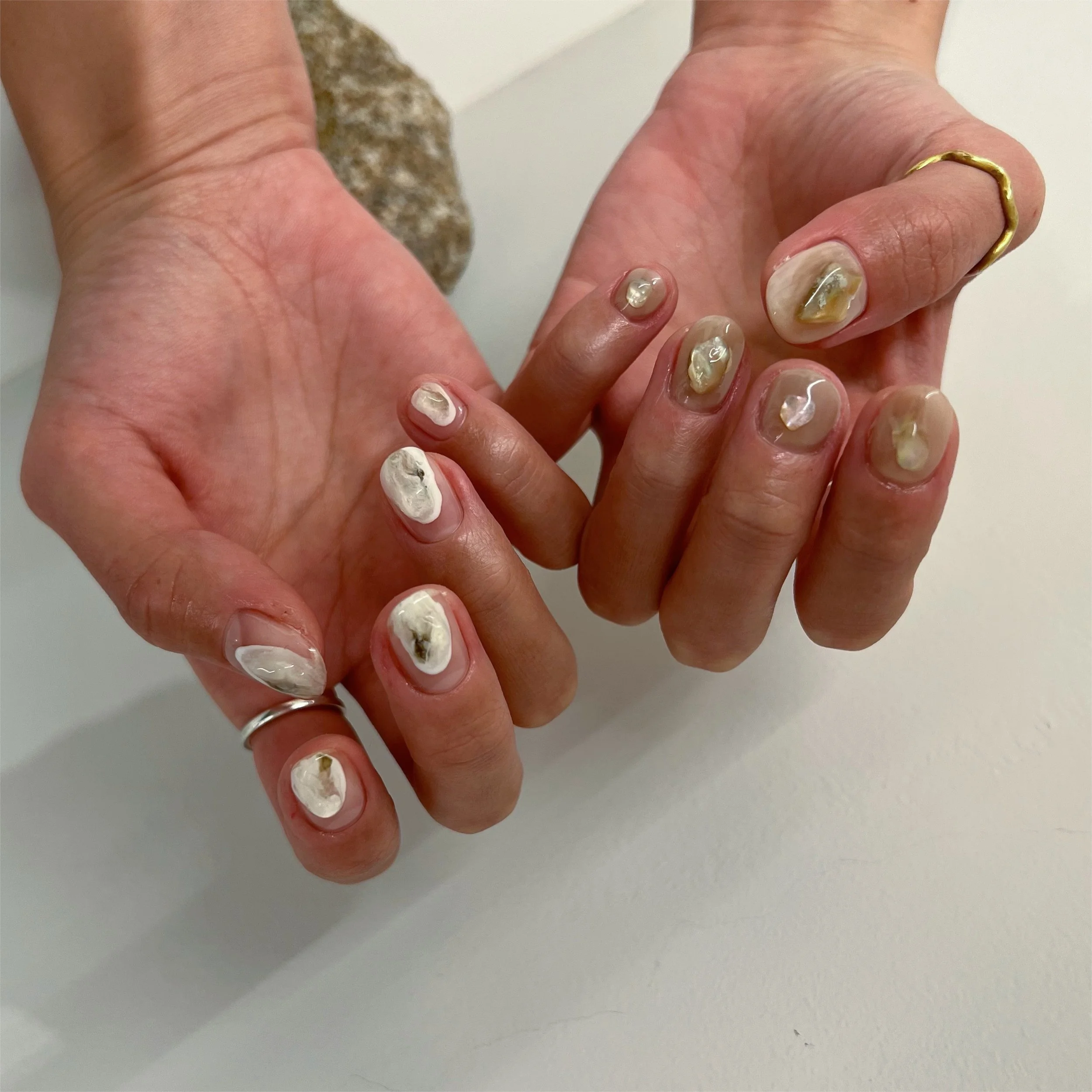 素材と凹凸ネイル