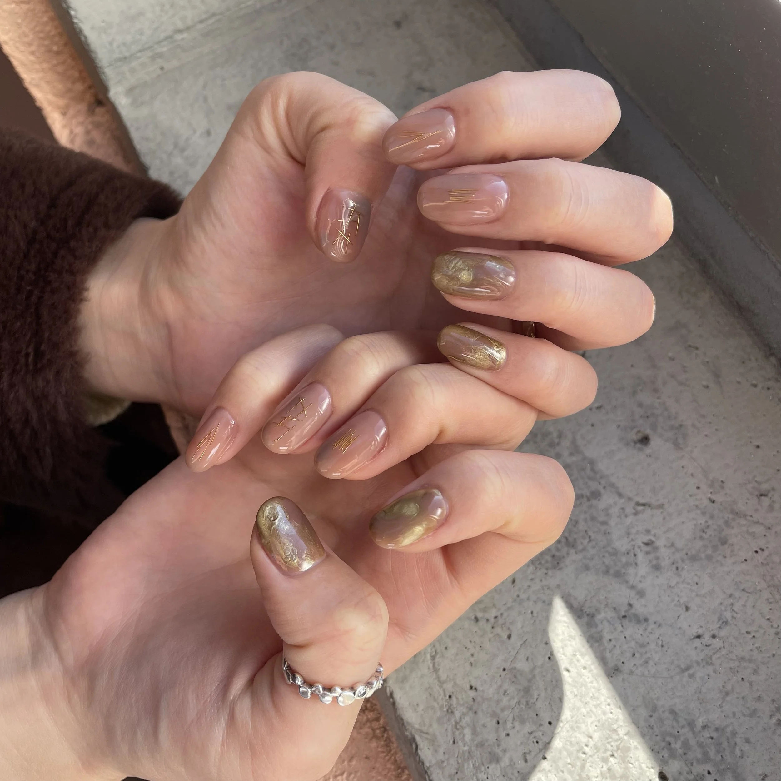 ベージュネイル