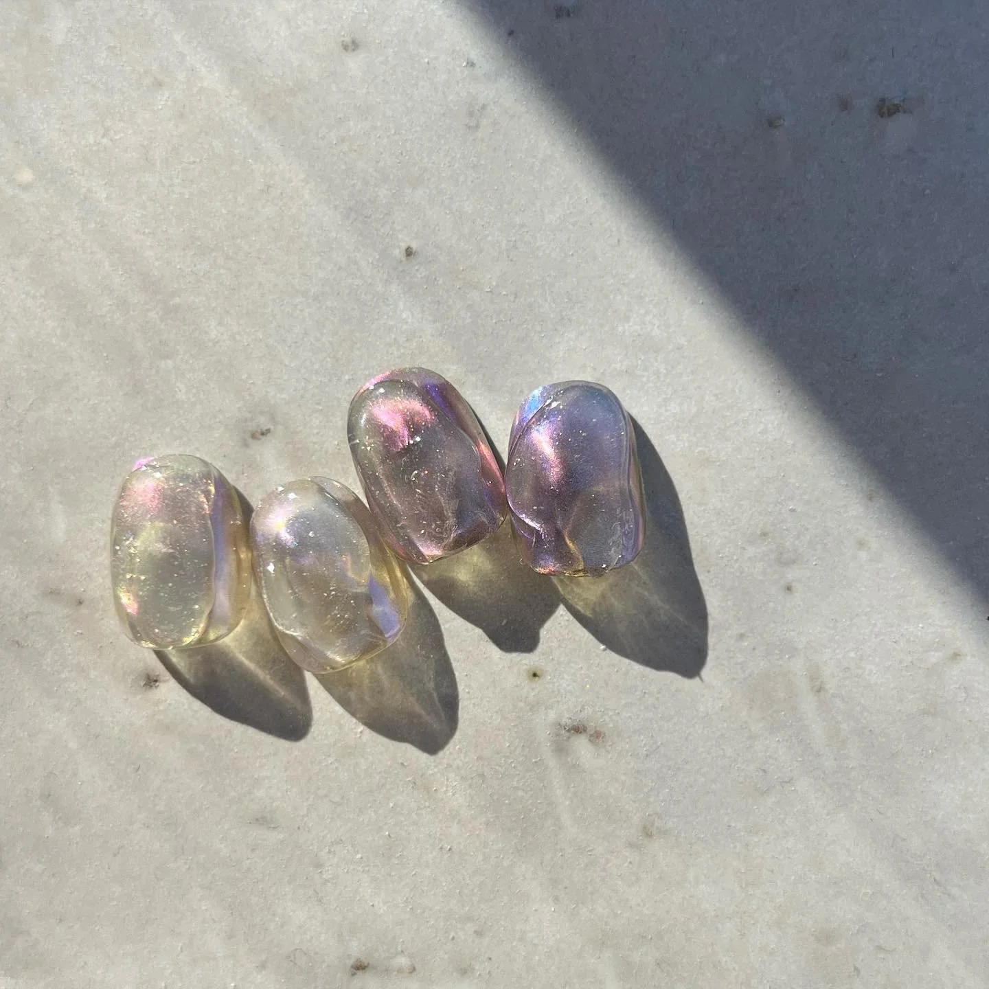 きらきらぷくぷくネイル