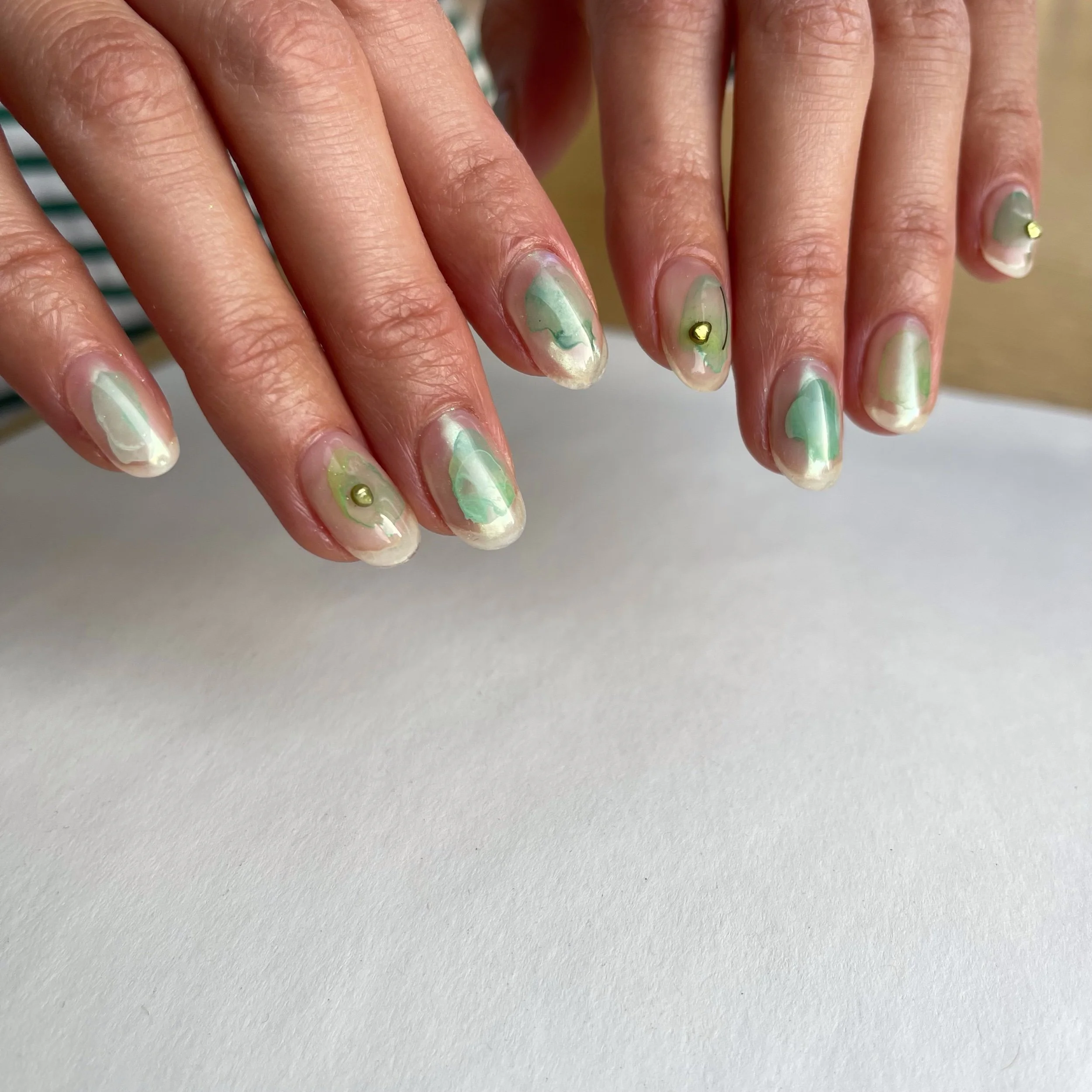 春の人気カラー