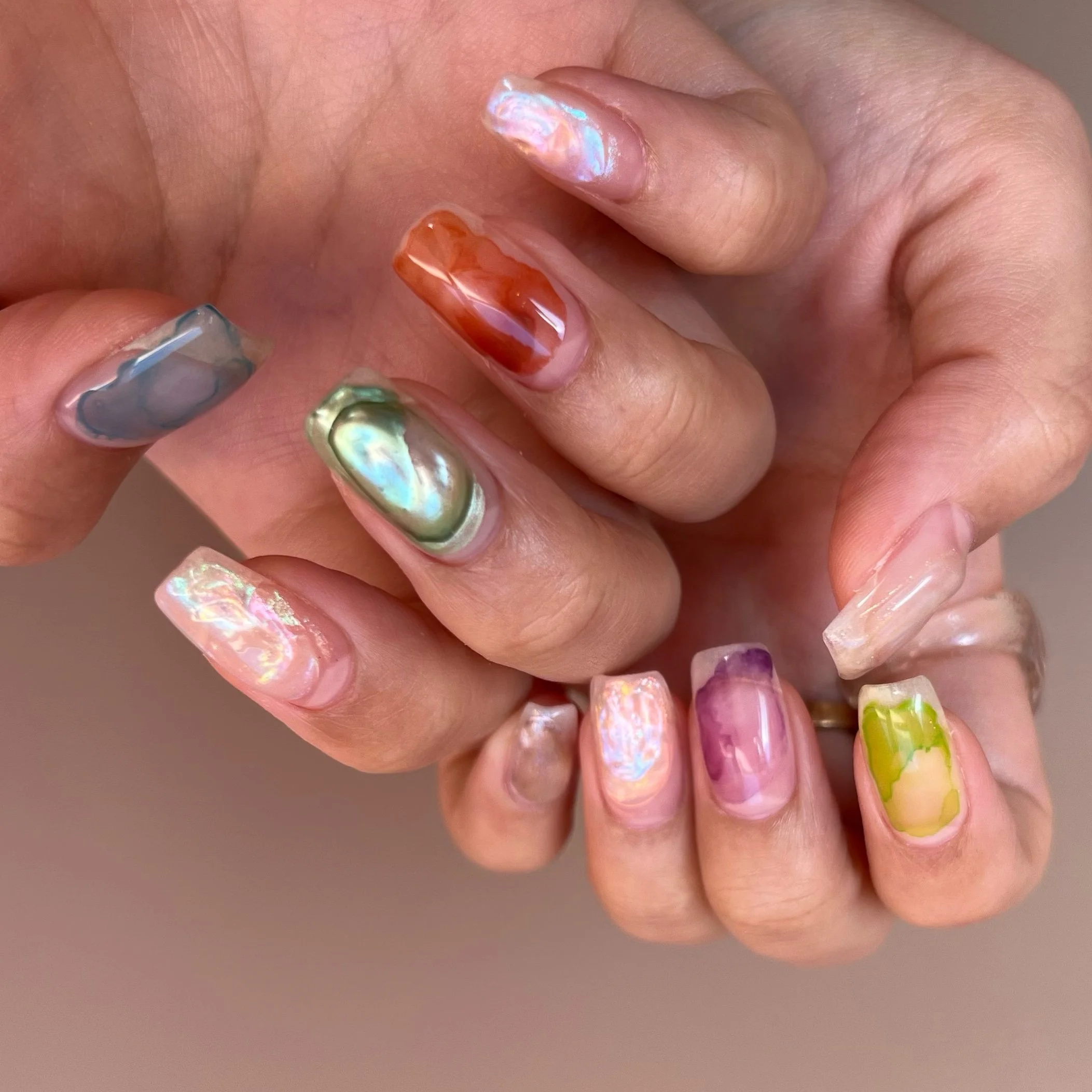 カラフルネイル