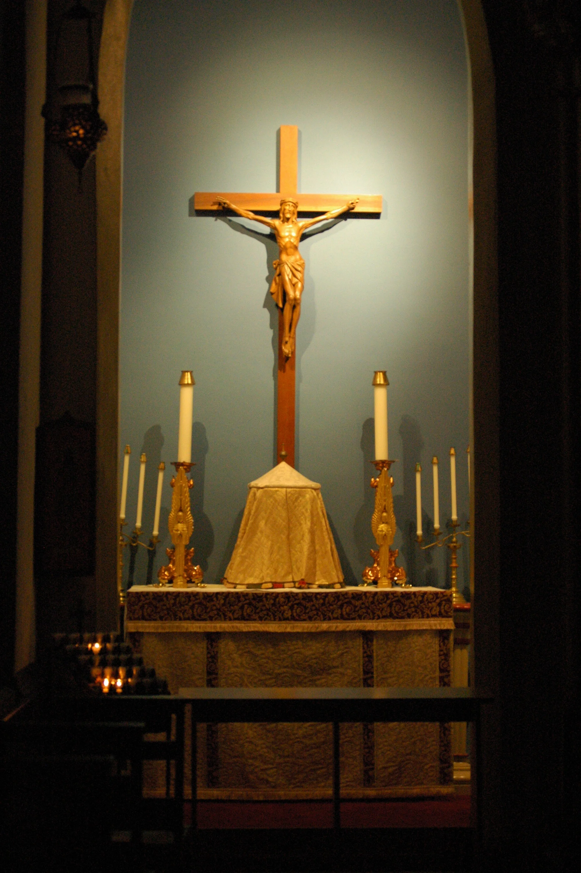 Stay Close to the Altar: A Nashotah House Legacy