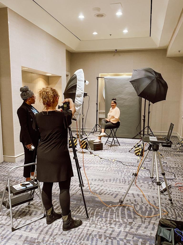 behind the scenes corporate headshot on location.