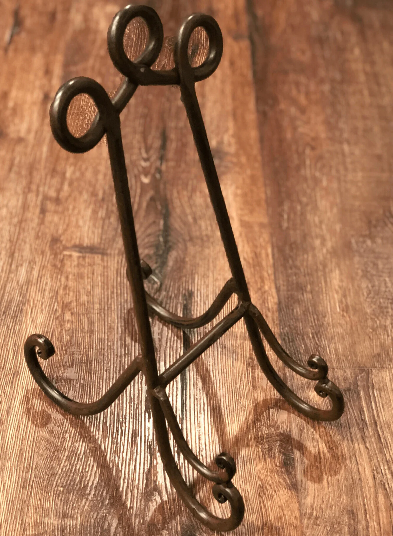 Tabletop Iron Easel Stand
