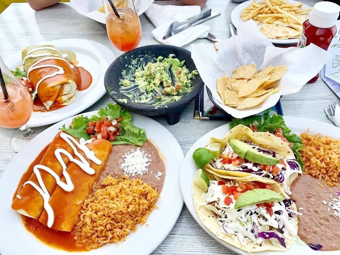 @mariasolofficial really likes 🌯. They could 🌮 about them all day. ⁠
.⁠
.⁠
Make sure you stop by this weekend and enjoy some authentic Mexican dishes.
