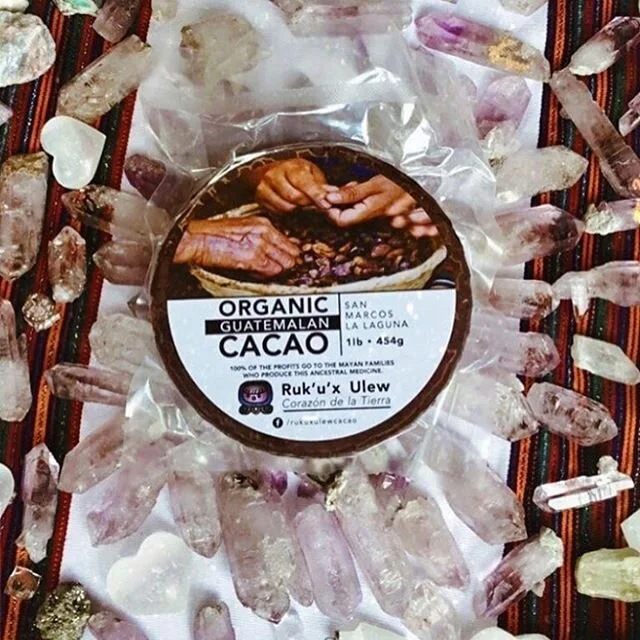 ✨ CACAO + MEDICINAL CHOCOLATE GIVEAWAY! ✨

Happy Solstice! @thechocolatehobbit and I are giving away a selection of cacao + medicinal mushroom chocolates to start off this new cycle of global recalibration, abundance, &amp; co-creation!

These treats