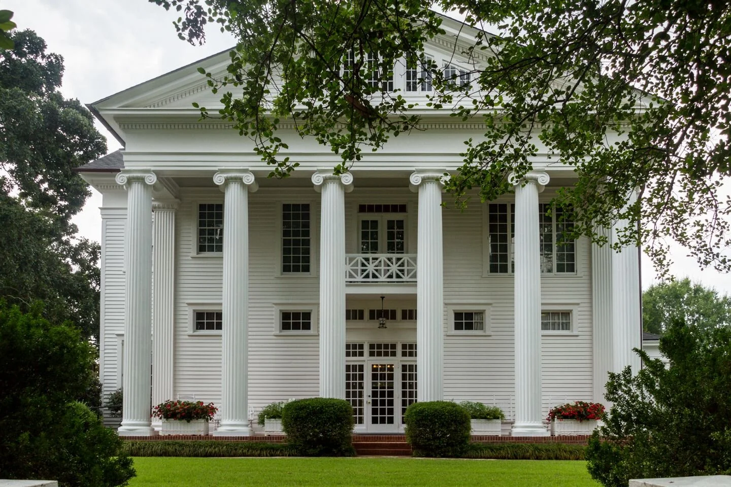 Sweet Home Alabama’s Historic Plantation Home