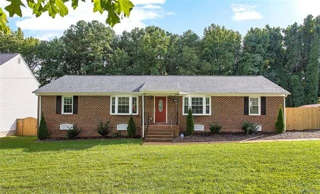 $330,000 | 7439 Laneview DR