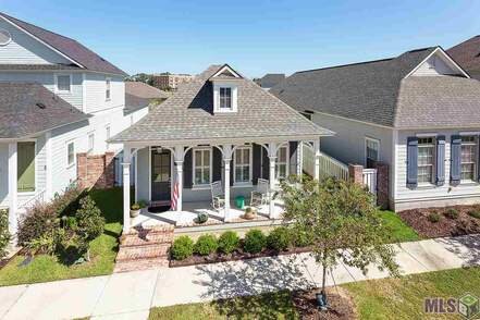 1137 Memorial Square Zachary, LA 70791