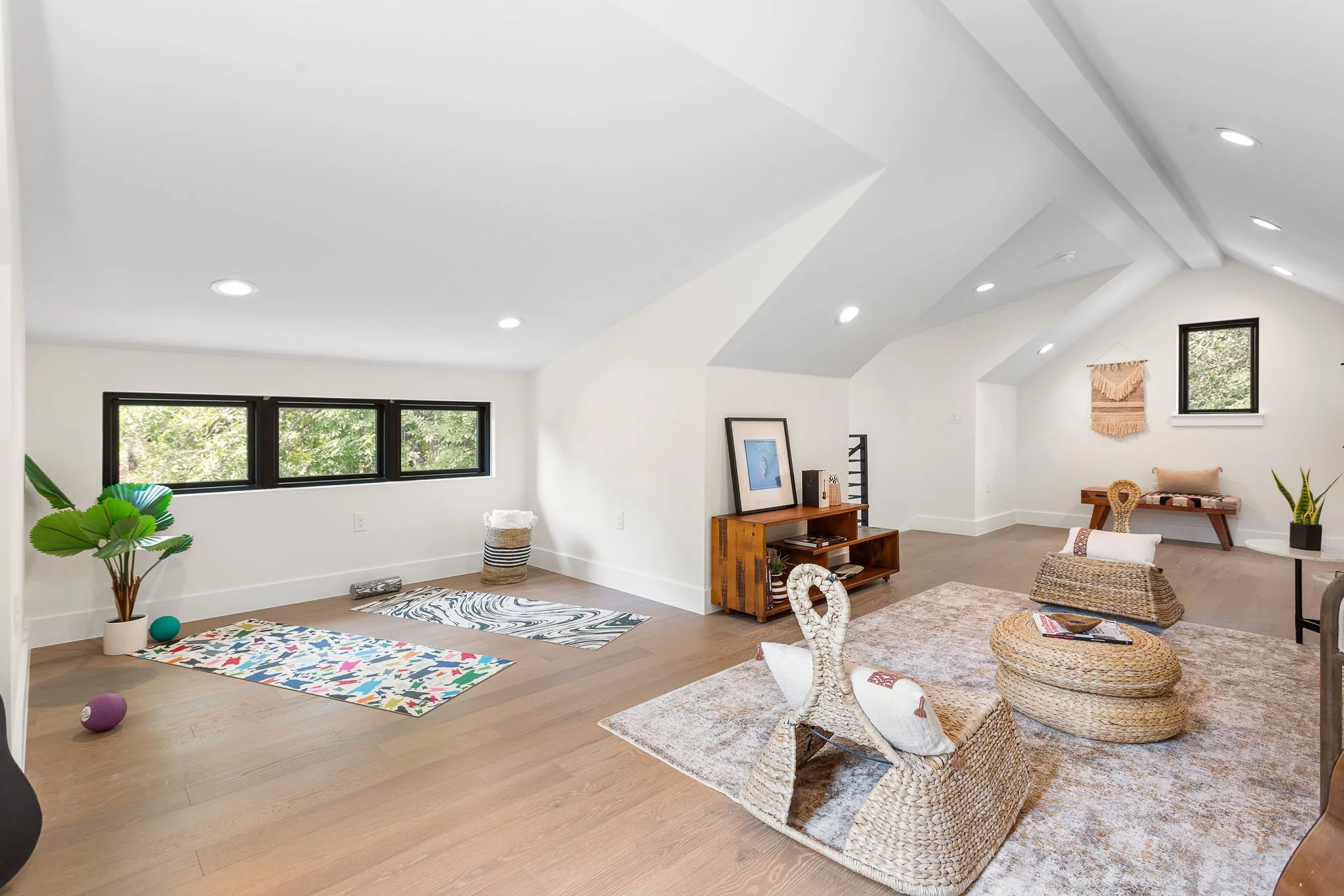 19-web-or-mls-739 Cherico St #1 KCP 090922 - 68.jpg