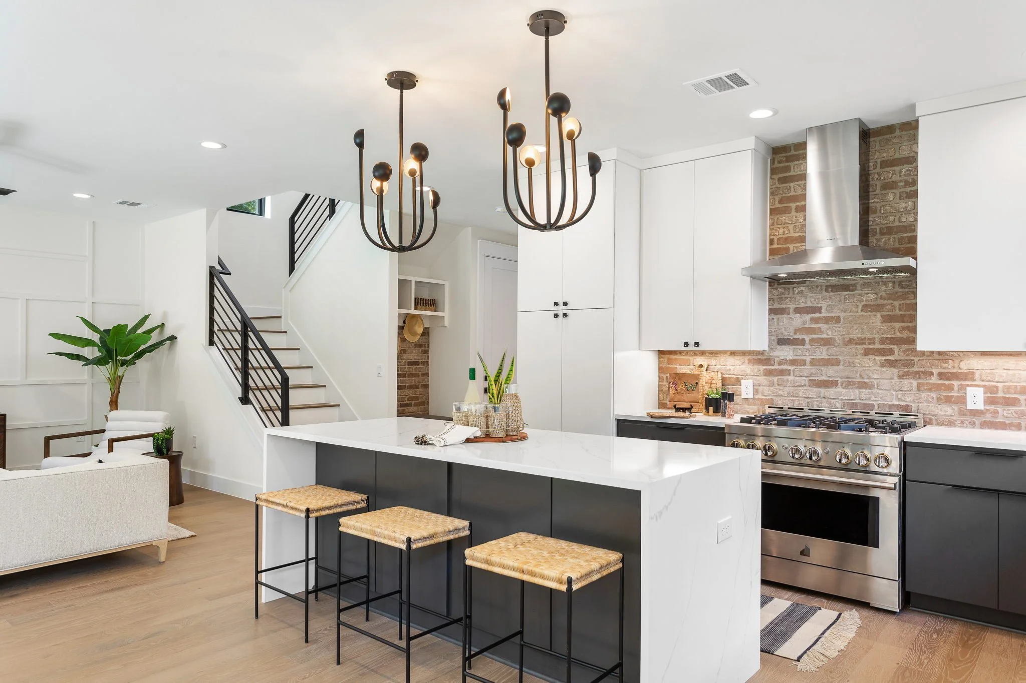 13-web-or-mls-739 Cherico St #1 KCP 090922 - 116.jpg