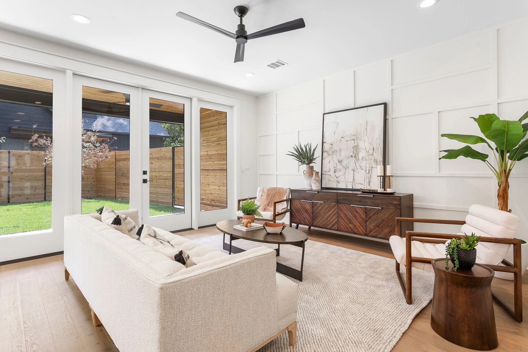 16-web-or-mls-739 Cherico St #1 KCP 090922 - 76.jpg