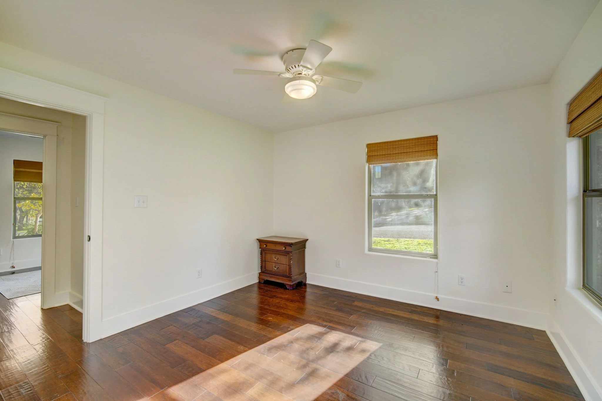 39-web-or-mls-Burford Pl-039.jpg