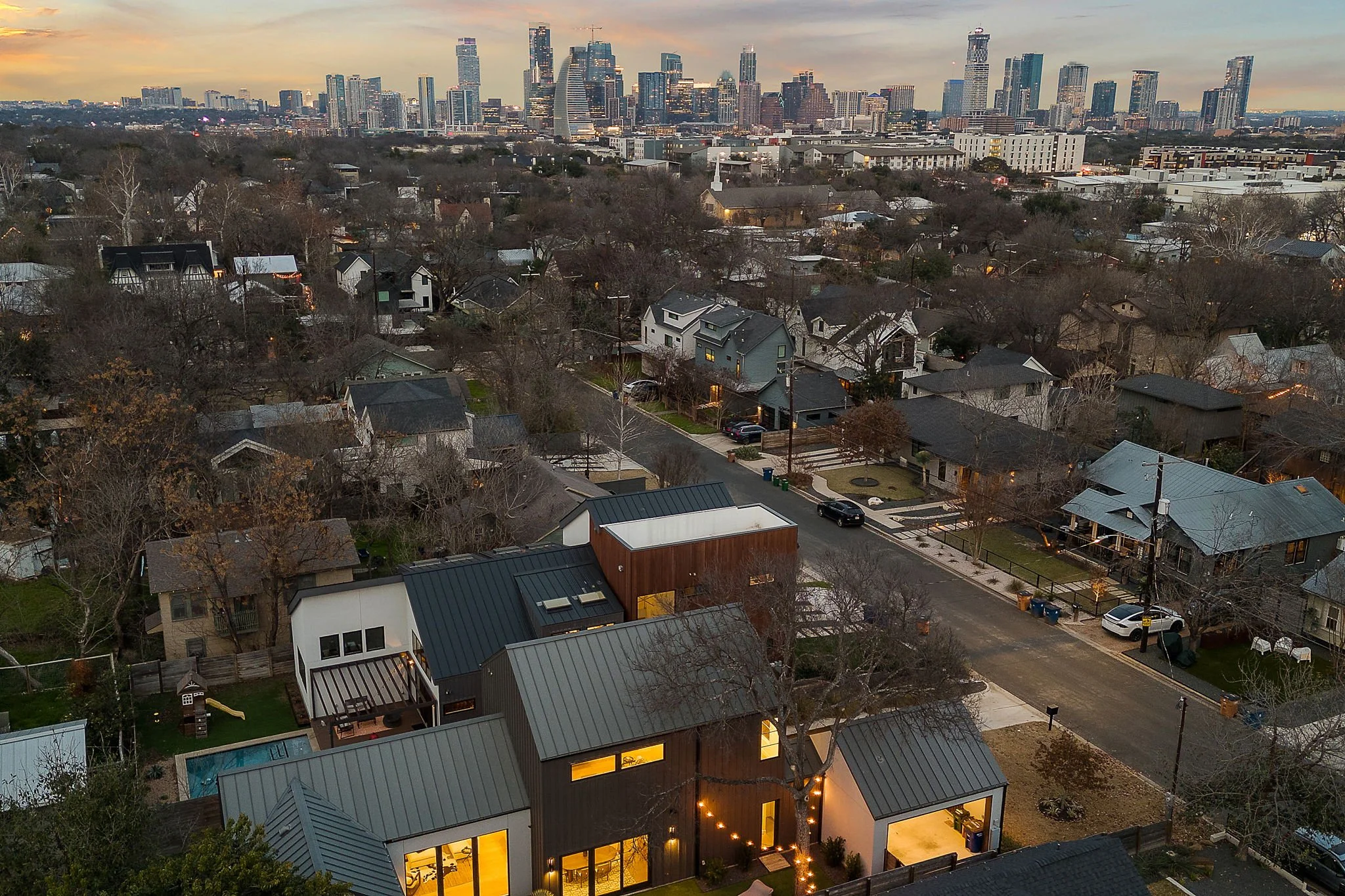 9-web-or-mls-2012 Oxford Ave DRONE KCP 021725 - 7-2.jpg