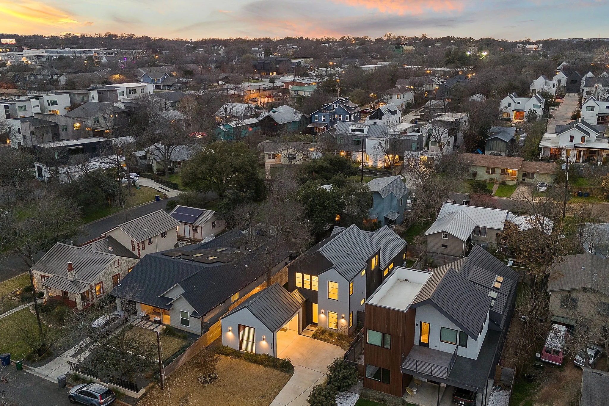 10-web-or-mls-2012 Oxford Ave DRONE KCP 021725 - 10-2.jpg