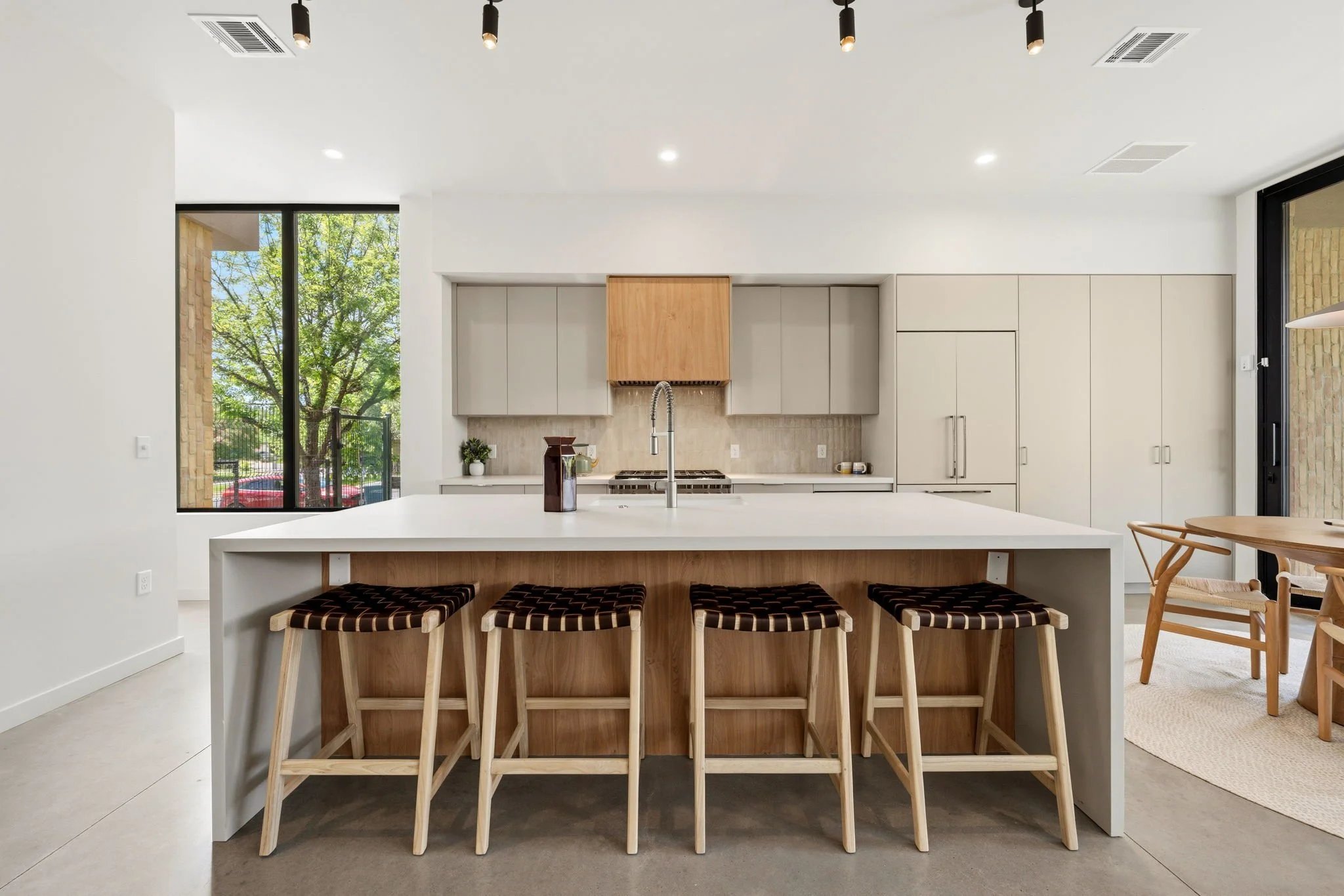 14-SQFT-1097.jpg