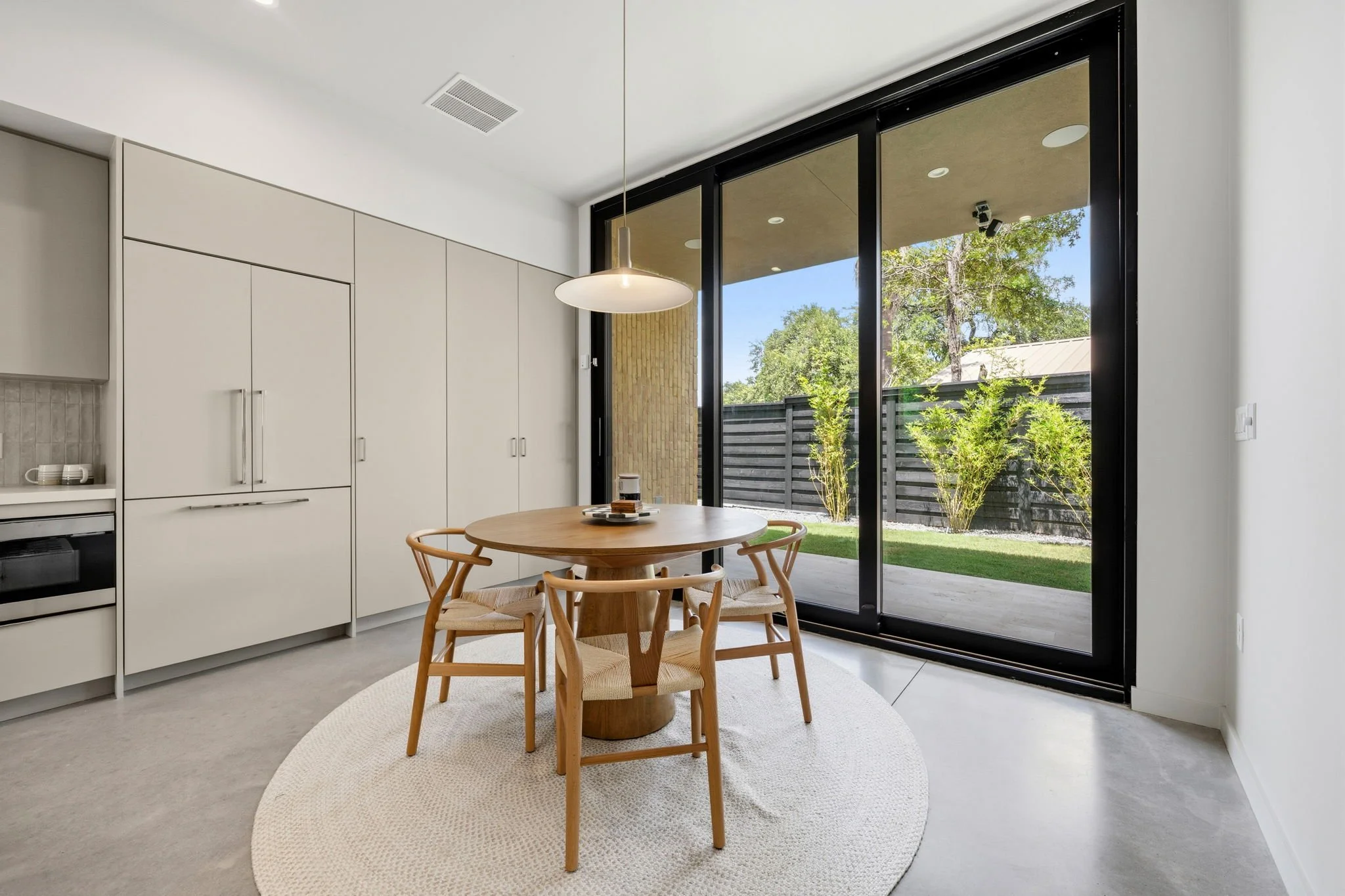 9-SQFT-1062.jpg