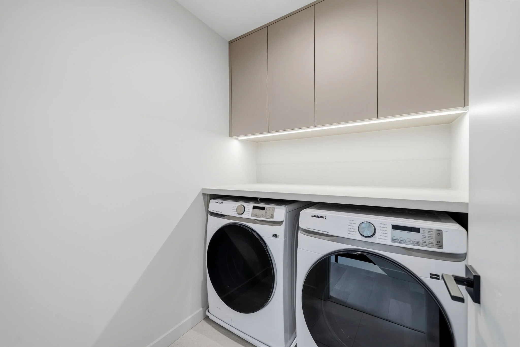 50-SQFT-0897.jpg
