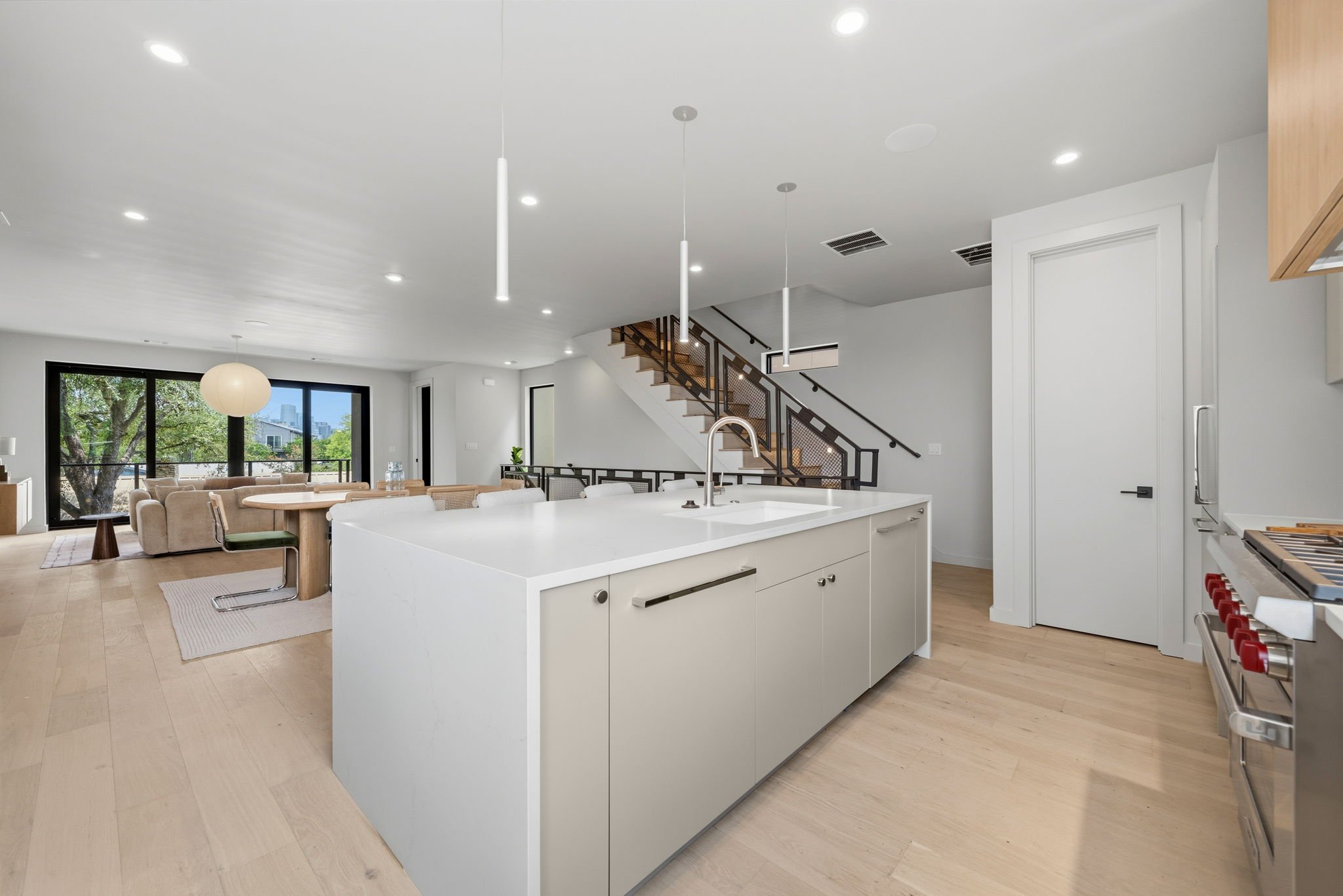 22-SQFT-0667.jpg