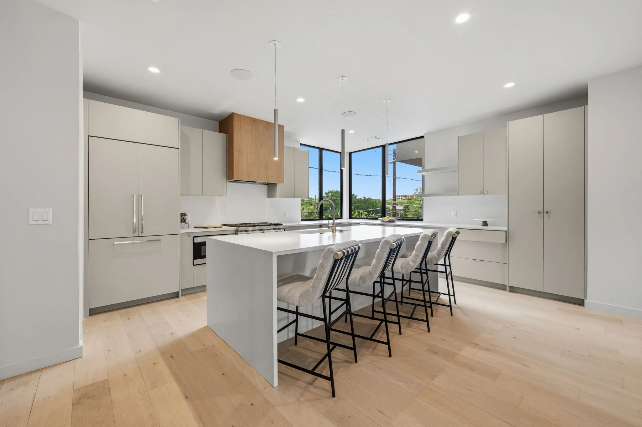 20-SQFT-0522.jpg