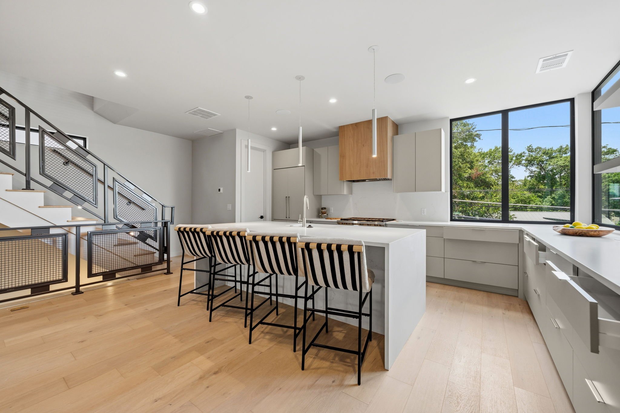 18-SQFT-0512.jpg