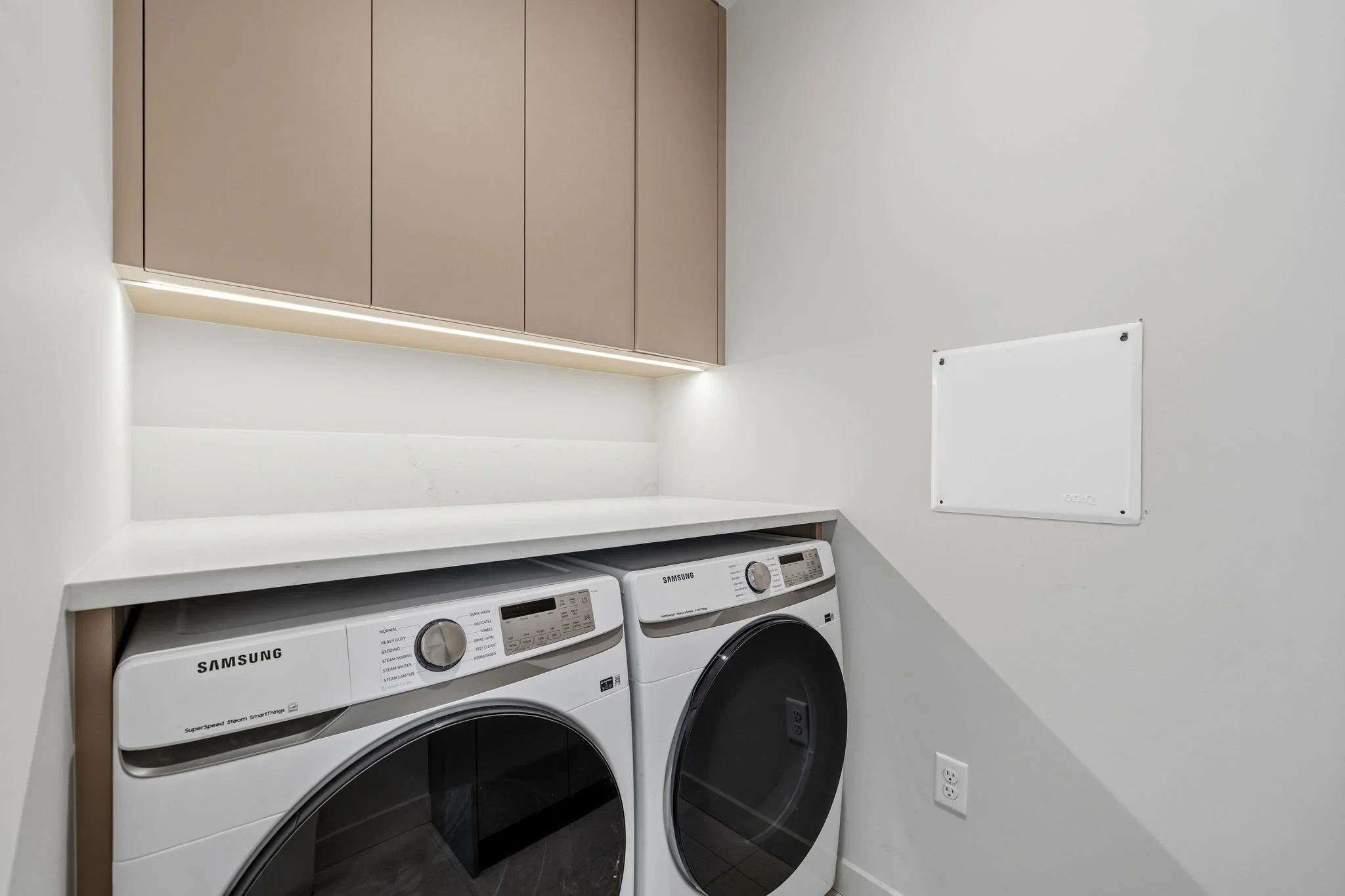 24-SQFT-0542.jpg